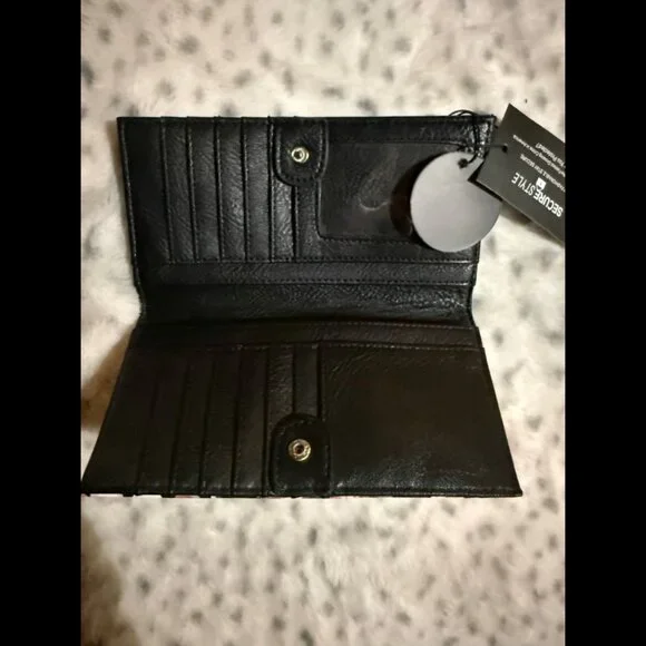 K. Carroll Floral RFID Wallet – New With Tags - Picture 2 of 3